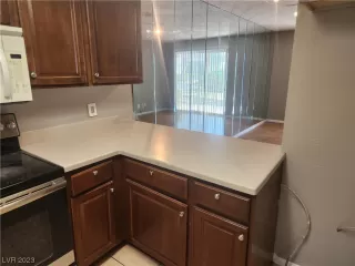 Photo #5: 2520962 Listing 