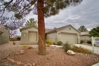 Photo #2: 2520984 Listing 