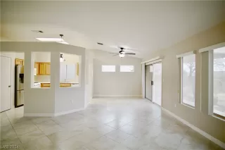 Photo #5: 2520984 Listing 