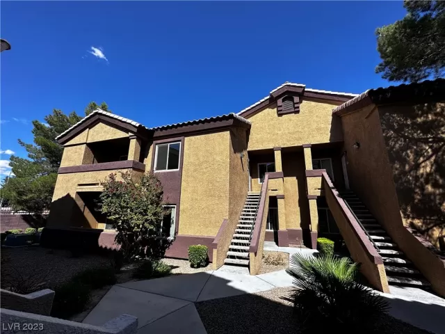 MLS: 2520991 Condo For Sale