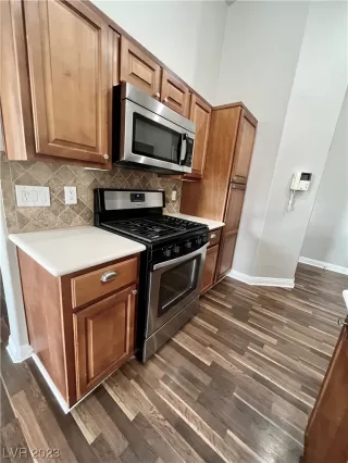 Photo #3: 2520992 Listing 