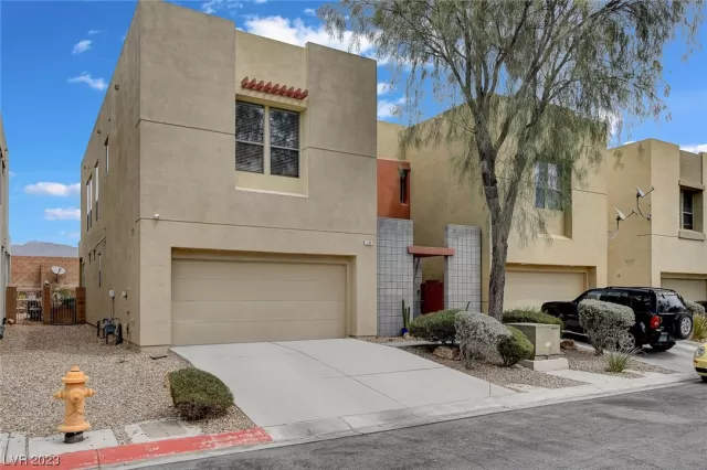 MLS: 2521002 Condo For Sale