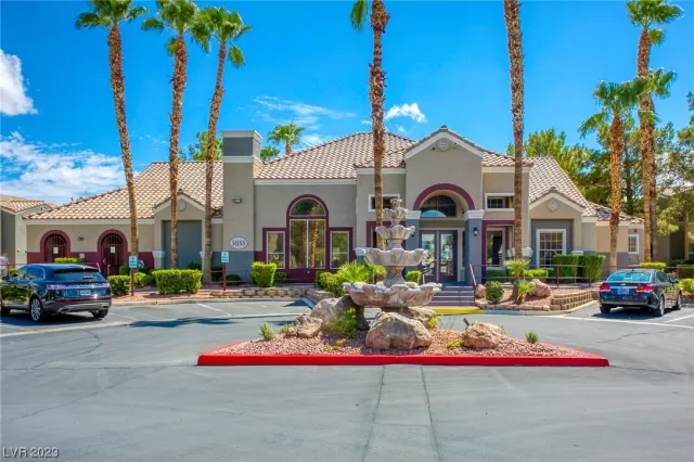 MLS: 2521045 Condo For Sale