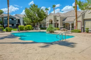 Photo #1: 2521045 Listing