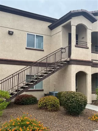 Photo #3: 2521051 Listing 