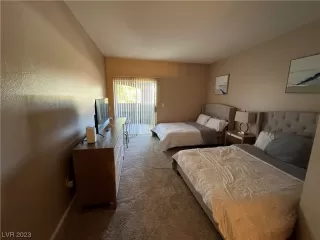 Photo #5: 2521077 Listing 