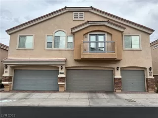 Photo #1: 2521086 Listing 