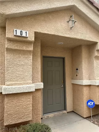 Photo #2: 2521086 Listing 