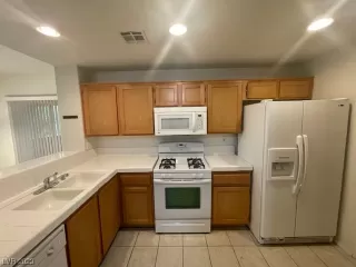 Photo #6: 2521153 Listing 