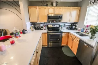 Photo #3: 2521165 Listing