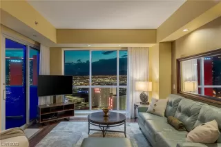 Photo #4: 2521188 Listing