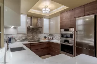 Photo #5: 2521188 Listing