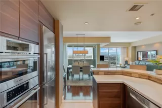 Photo #6: 2521188 Listing