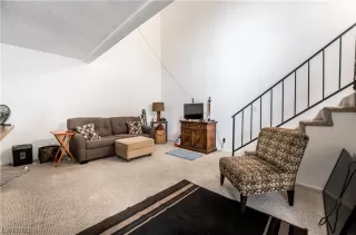 Photo #6: 2521208 Listing