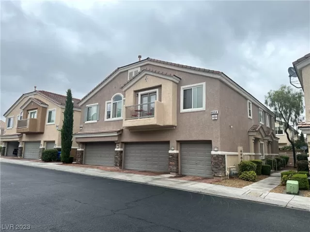 MLS: 2521214 Condo For Sale