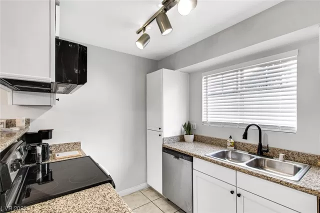 MLS: 2521215 Condo For Sale