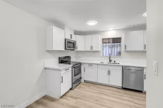 Photo #5: 2521228 Listing