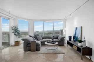 Photo #2: 2521233 Listing