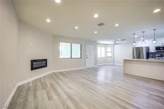 Photo #3: 2521256 Listing 