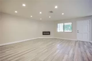 Photo #4: 2521256 Listing 