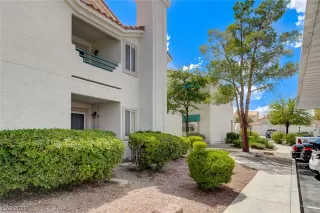 Photo #1: 2521258 Listing