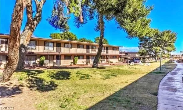 MLS: 2521290 Condo For Sale