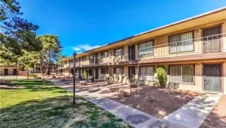 Photo #1: 2521290 Listing 