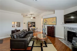 Photo #3: 2521306 Listing