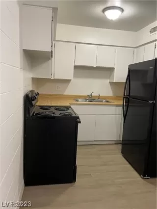 Photo #3: 2521315 Listing 