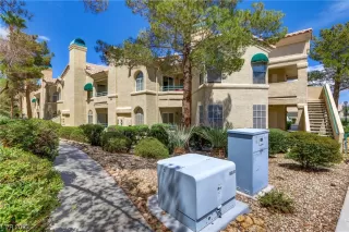 Photo #1: 2521327 Listing