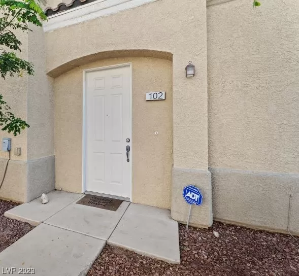 MLS: 2521331 Condo For Sale