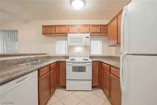 Photo #5: 2521373 Listing 