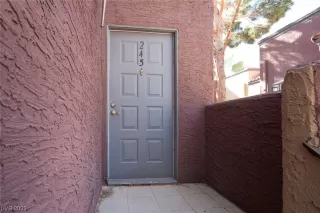 Photo #3: 2521393 Listing 