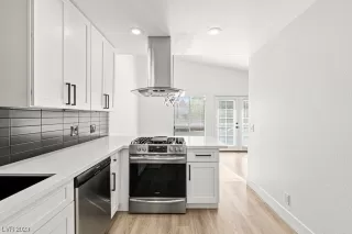 Photo #6: 2521398 Listing 