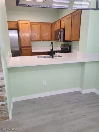 Photo #4: 2521402 Listing 