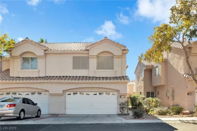 MLS: 2521407 Condo For Sale