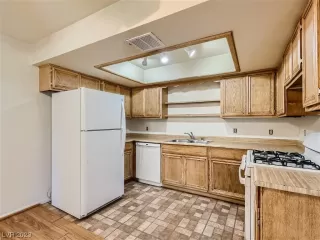 Photo #6: 2521422 Listing 