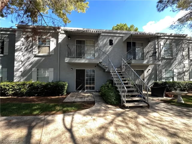 MLS: 2521426 Condo For Sale