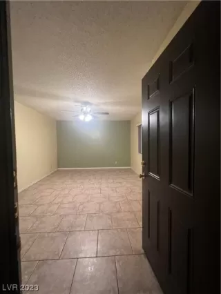 Photo #3: 2521428 Listing