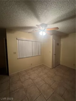 Photo #5: 2521428 Listing