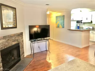 Photo #4: 2521439 Listing 