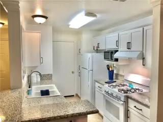 Photo #5: 2521439 Listing 