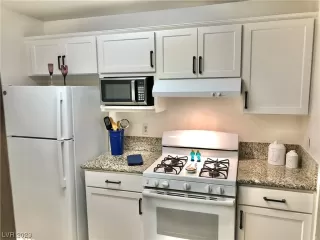 Photo #6: 2521439 Listing 