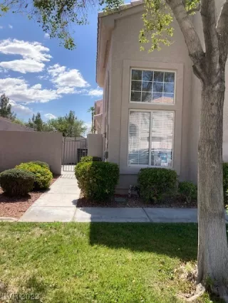 Photo #1: 2521494 Listing 