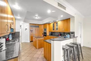 Photo #5: 2521497 Listing 