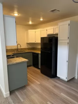 Photo #3: 2521508 Listing 