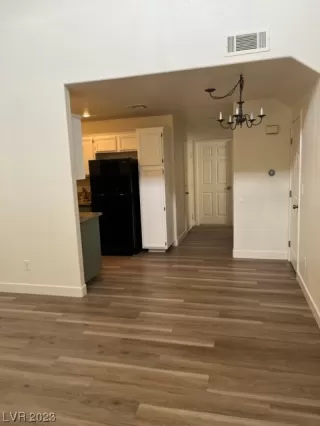 Photo #5: 2521508 Listing 