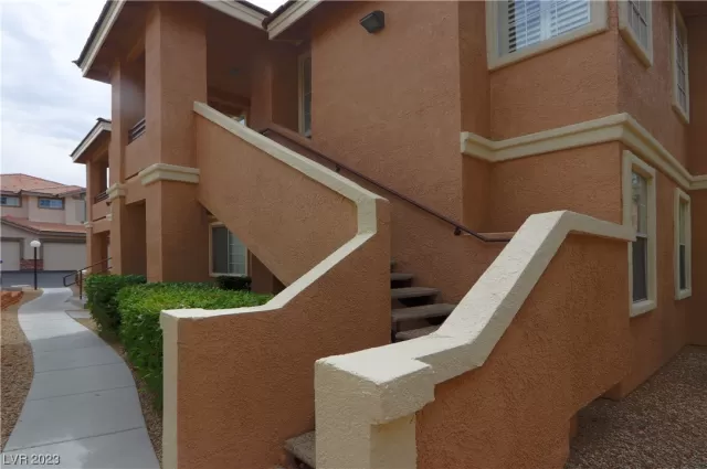 MLS: 2521510 Condo For Sale