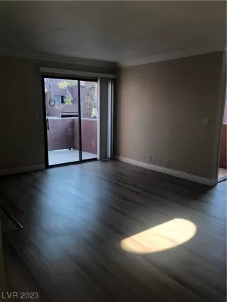 Photo #1: 2521571 Listing 