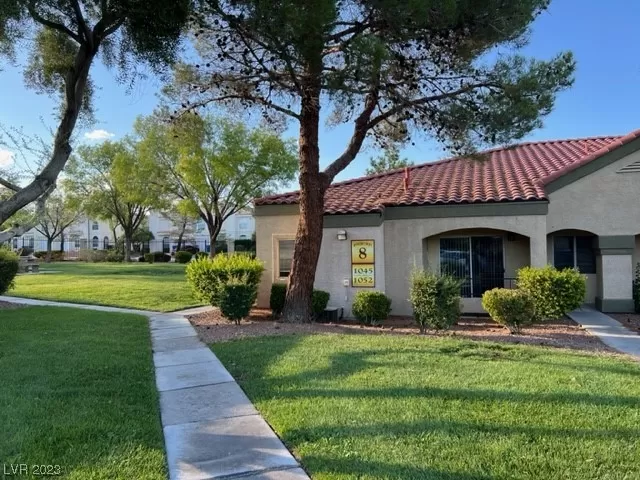 MLS: 2521586 Condo For Sale